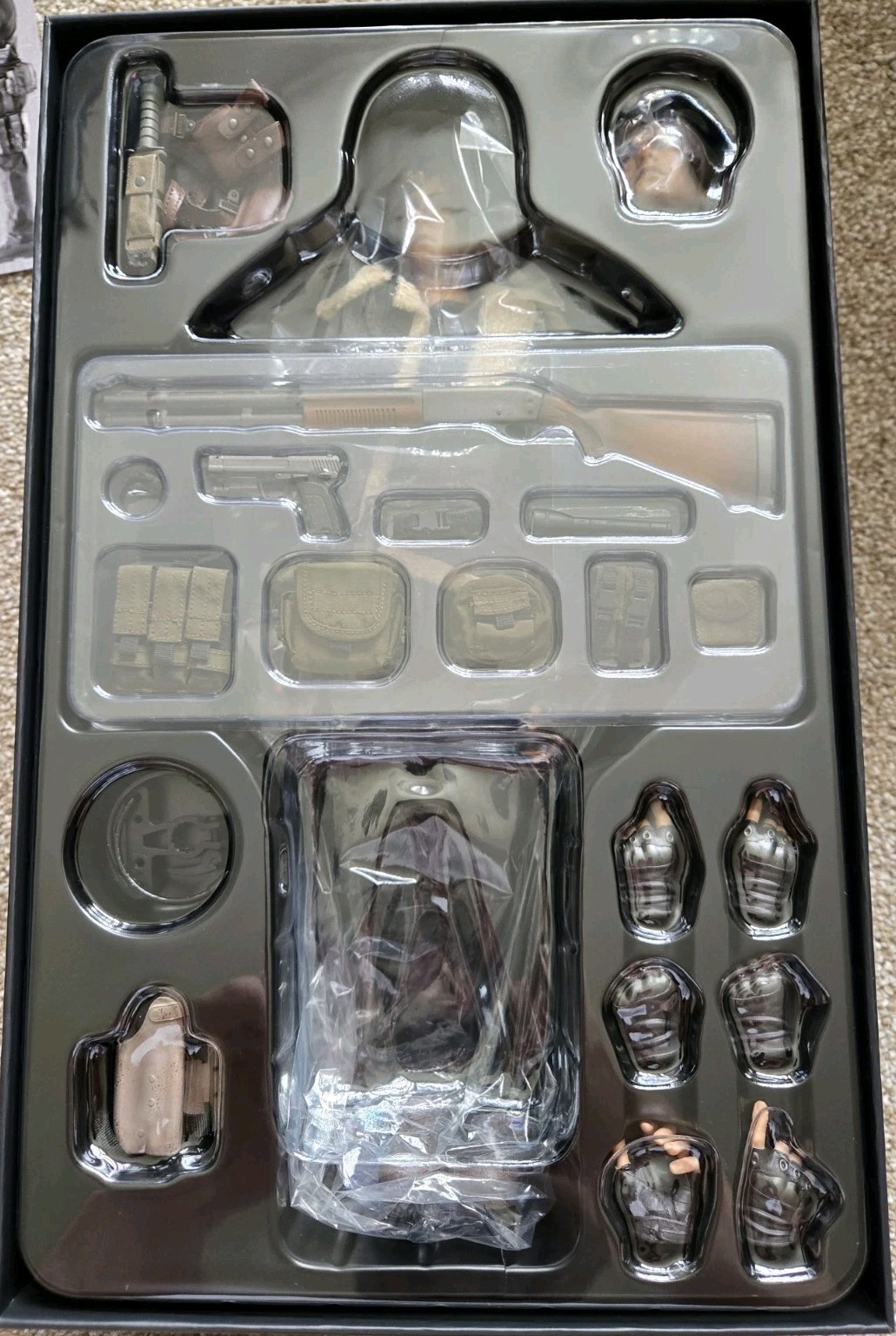 Resident Evil 4 Remake 1/6 Leon Kennedy Figure,  New,  US seller (Master Team)