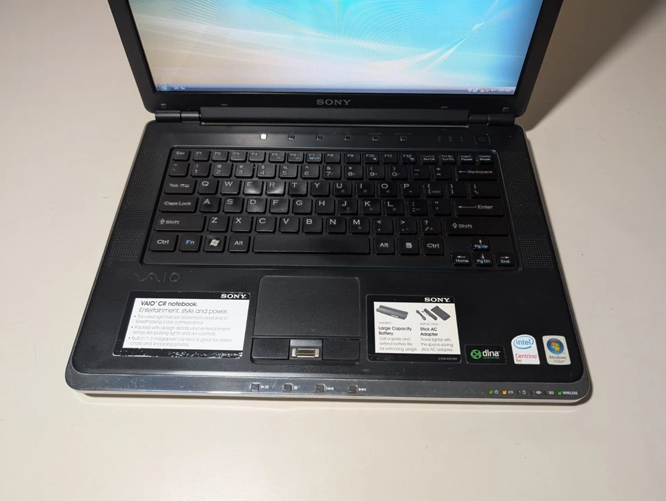 Sony VAIO VGN-CR140E — C2D T9300 • 4GB RAM • 128GB SSD • DVD • Win Vista COA OEM - Image 3 of 4