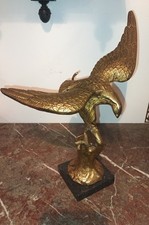 Statue aigle, Faucon,en bronze ou Laiton?
