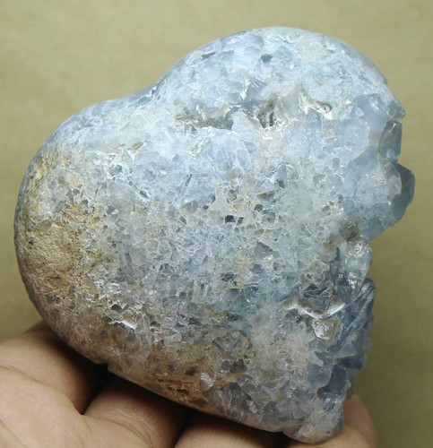 428g Top Grade Gorgeous Sky Blue Celestite Heart Geode Rough Reiki Crystal - Picture 10 of 10