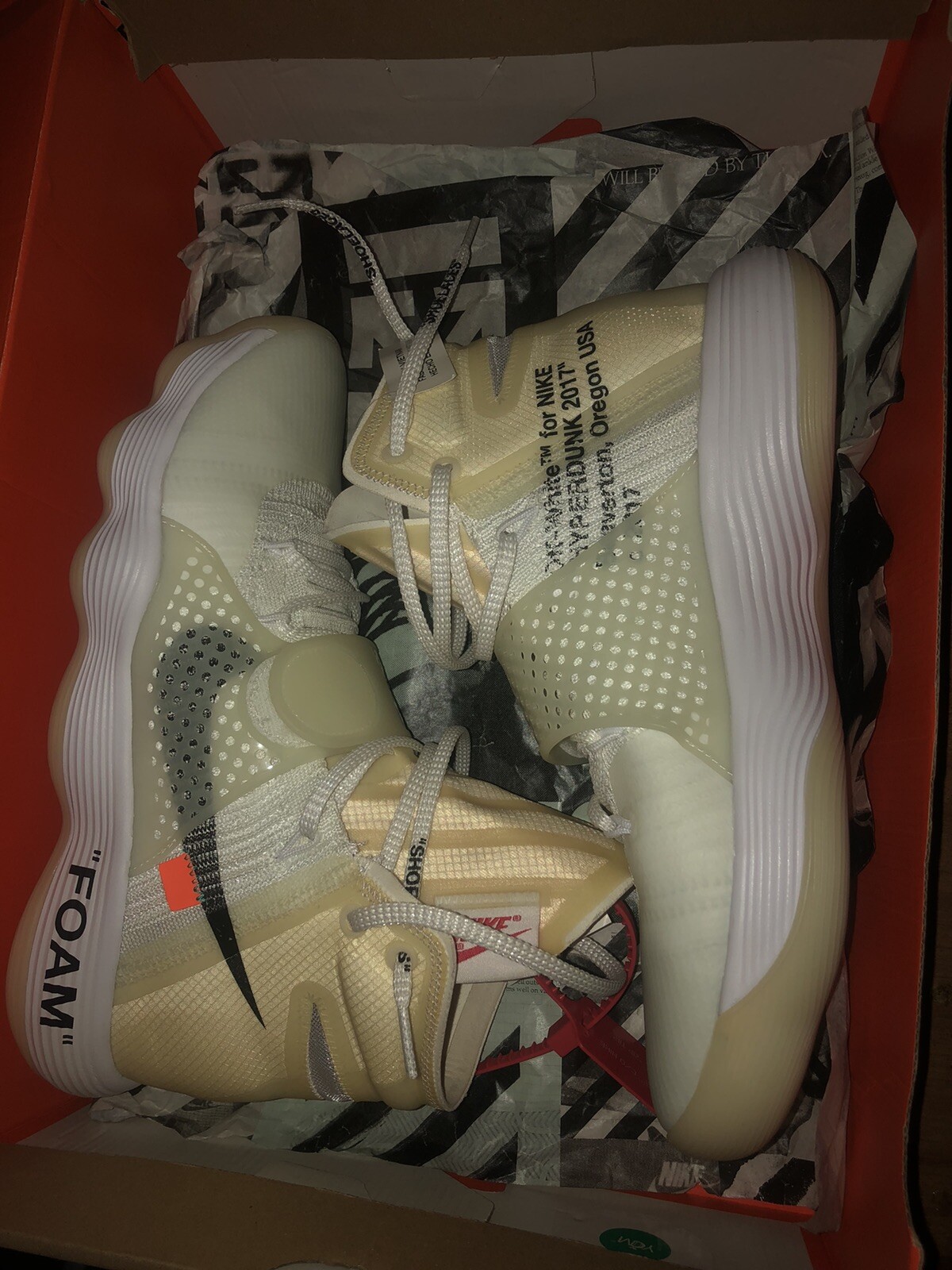 white hyperdunk 2017