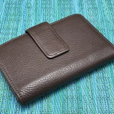 Brown Pebbled Leather Mini Wallet Small Bi-Fold Card Slots ID Viewer