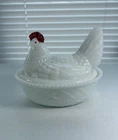Vintage Westmoreland Milk Glass Hen on Nest covered dish Broken Beak