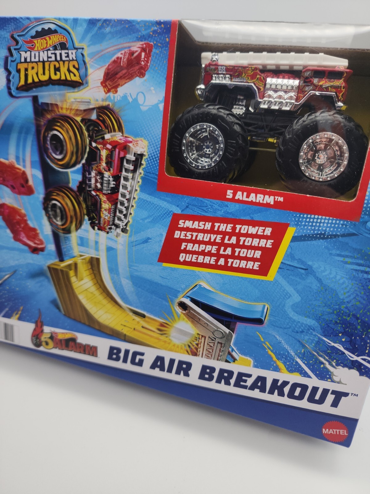 Hot Wheels Monster Trucks 5-Alarm Big Air Breakout Smash the Tower