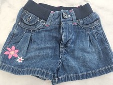 BABY GAP 6-12 MOS ELASTIC WAIST FLOWER DENIM SHORTS POCKETS