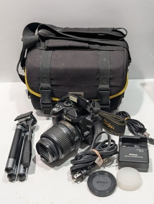 Nikon D3000 DSLR Camera Kit w/ Charger Battery SD Card Case Tripod 26K Shutter