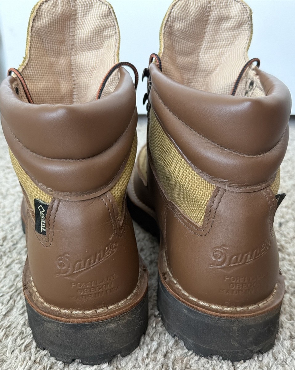 DANNER FEATHER LIGHT REVIVAL RETRO GTX HIKING HUNTING BOOTS  display picture 1