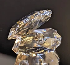 Swarovski Crystal Clam Shell W/ Crystal Pearl Figurine With Box 7624NR000003 