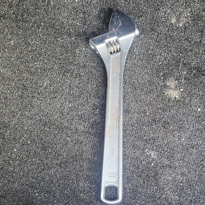 Irega 24 Adjustable Wrench Steel 12 in Silver Non-Ratcheting Metric/Standard