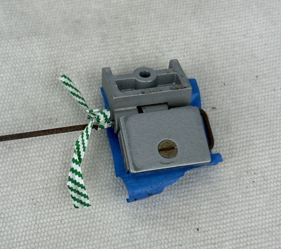 Thorens TD 125 or 125 MKii Turntable Hinges Original OEM - Image 4 of 4