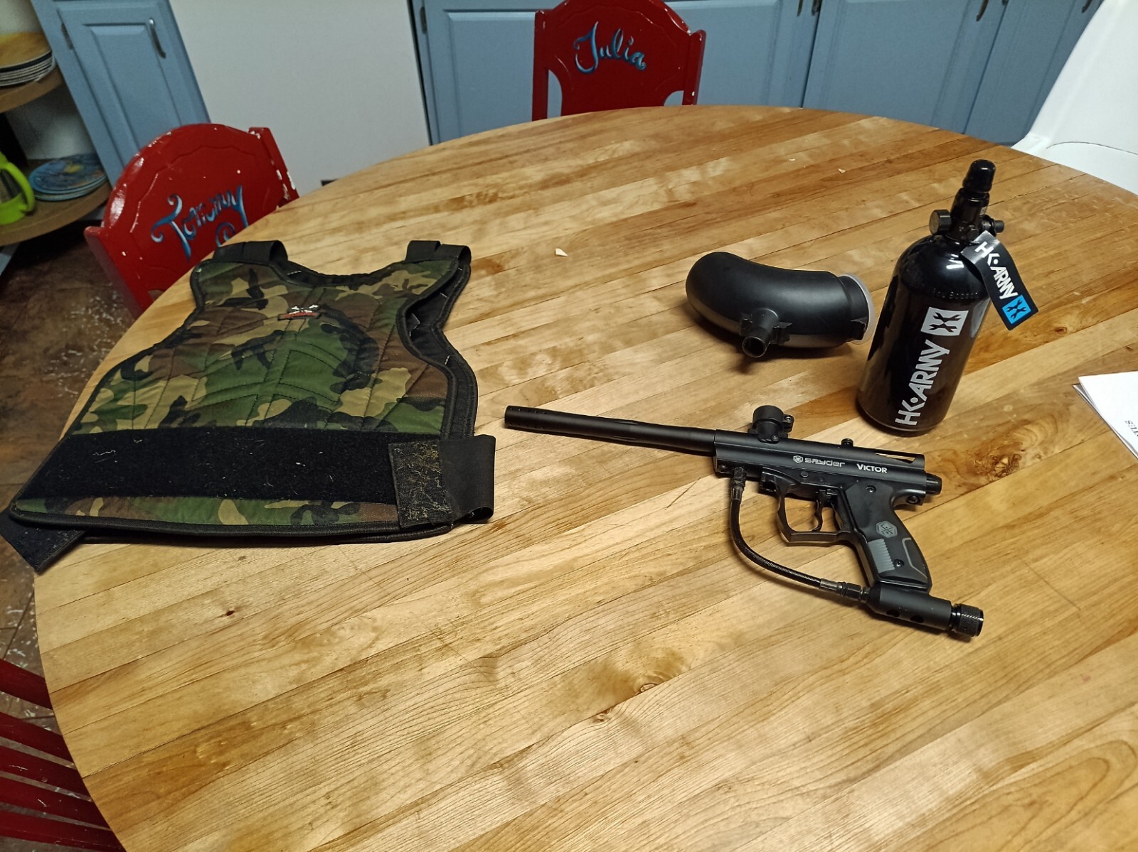 Spyder 15156 Victor Paintball Marker Gun+vest+Co2 3000 psi+ 2 Bags of