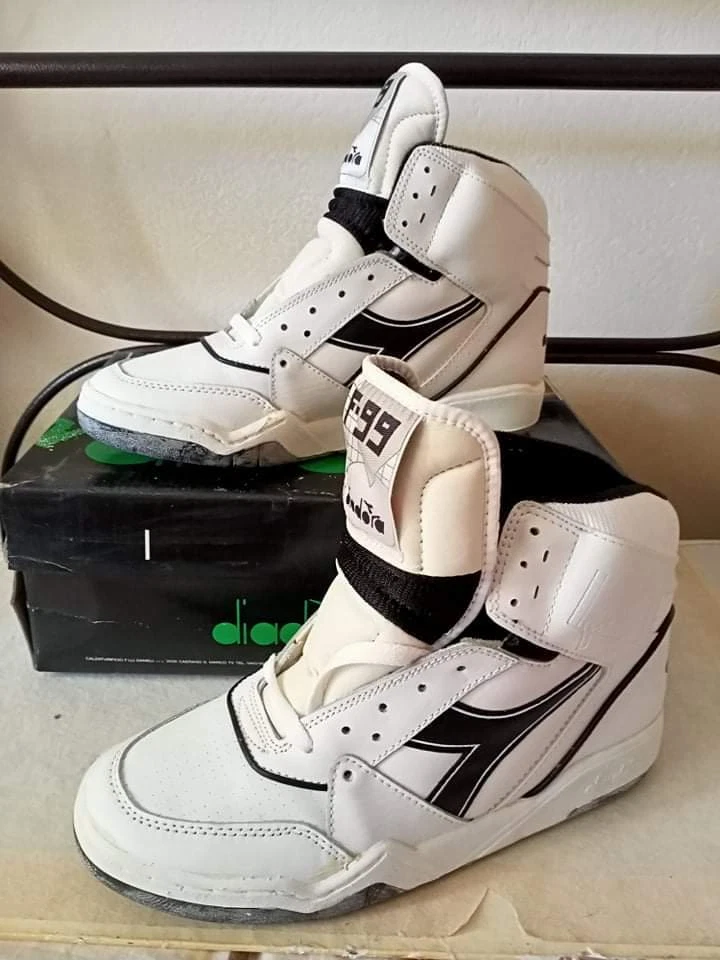 Diadora hotsell vintage shoes