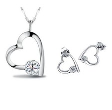Silver Topaz Cubic Zirconia Love Heart Pendant Necklace Stud Earrings Set Box G8