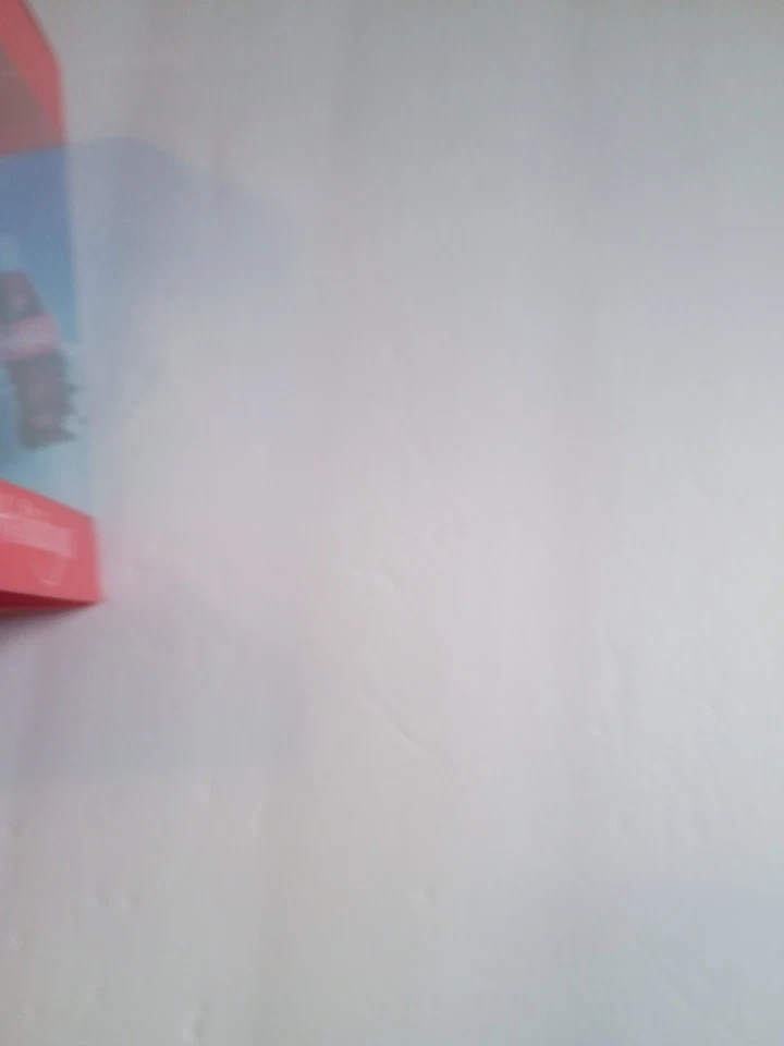 2025 M2 Machines Christmas Ornament Coca Cola Polar Bears 3250 Piece's Worldwid - Image 4 of 4