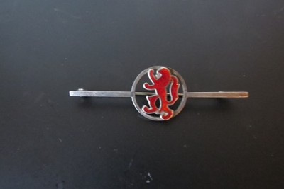 Vintage Sterling Silber rote Emaille zügellose Löwe Stab Brosche Anstecknadel heraldisch