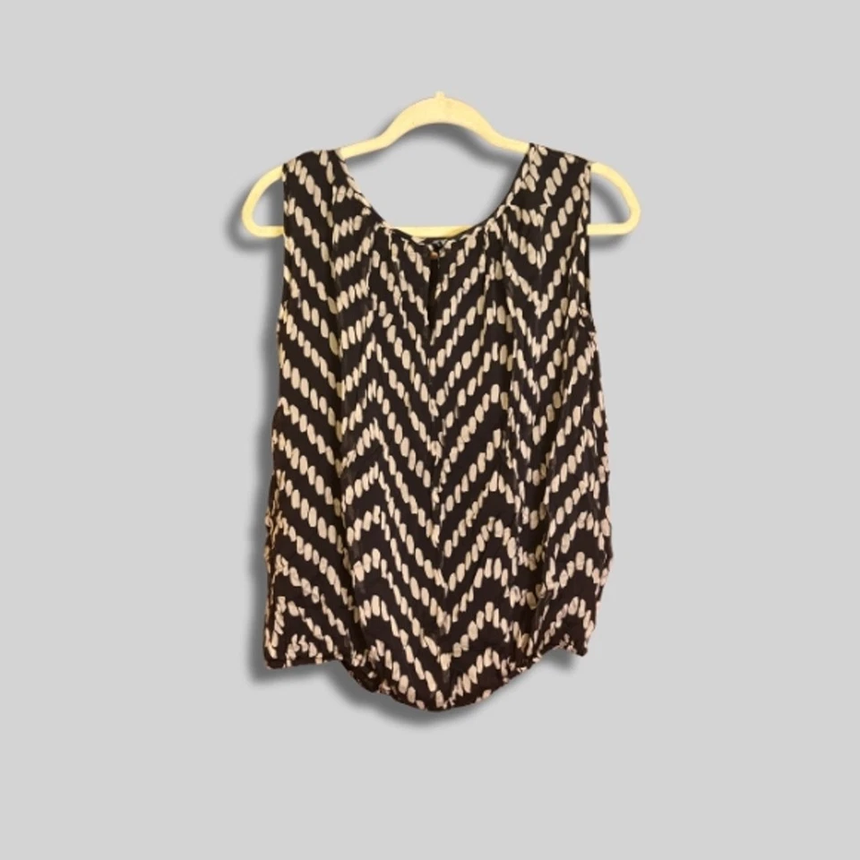 Blusa de seda Milly sin mangas estampado chevron ojo de cerradura espalda negra blanca para mujer 6 Foto 2 de 4