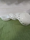 Vintage Pyrex by Corning Set Of 4 Dessert Bowls. 5x2 Green Leaf Pattern