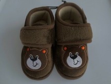 NEW KId's Toddler Size 11/12 BEAR Brown Slip On Fleecy Slippers Good Traction