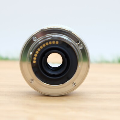 OLYMPUS Lens M.ZUIKO DIGITAL 17mm F2.8 Micro Silver W/ Hood Japan