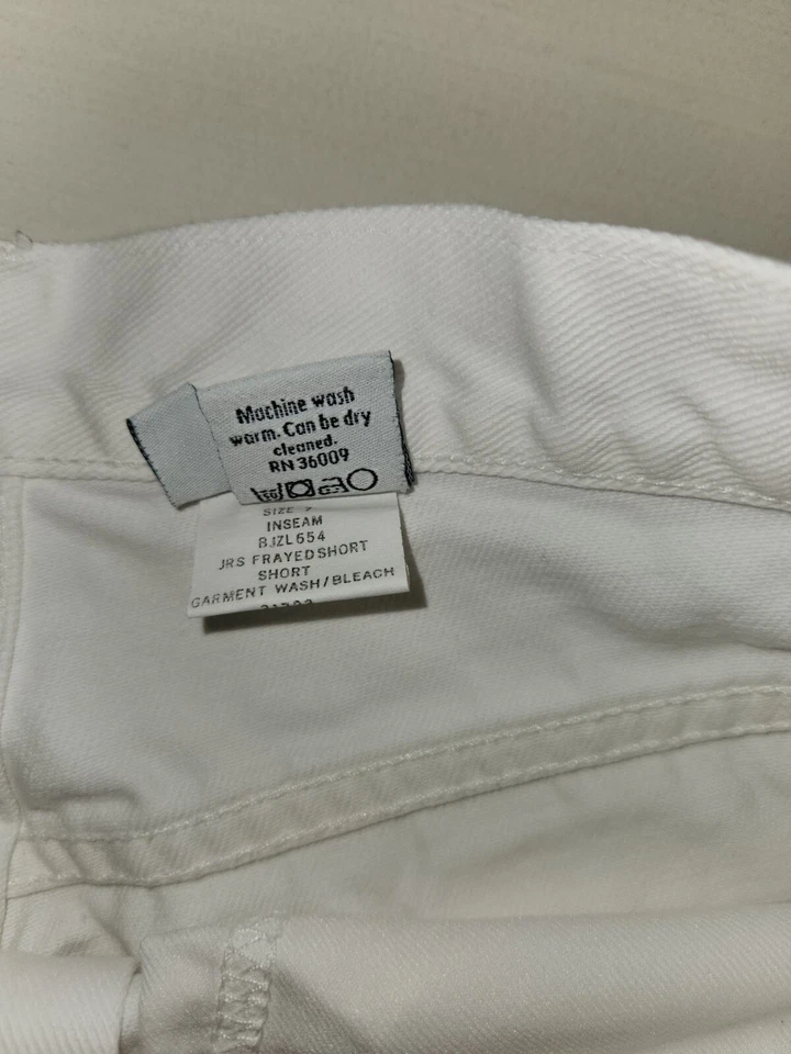 Pantalones Cortos De Colección Calvin Klein Talla 7 Tiro Alto Blanco Denim Corte Años 90 CK Deshilachados Foto 3 de 4