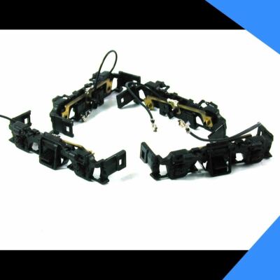 BLOMBERG TYPE 'B' SIDE FRAMES WITH STANDOFF DETAILS , PICKUPS (4 Each) HO SCALE