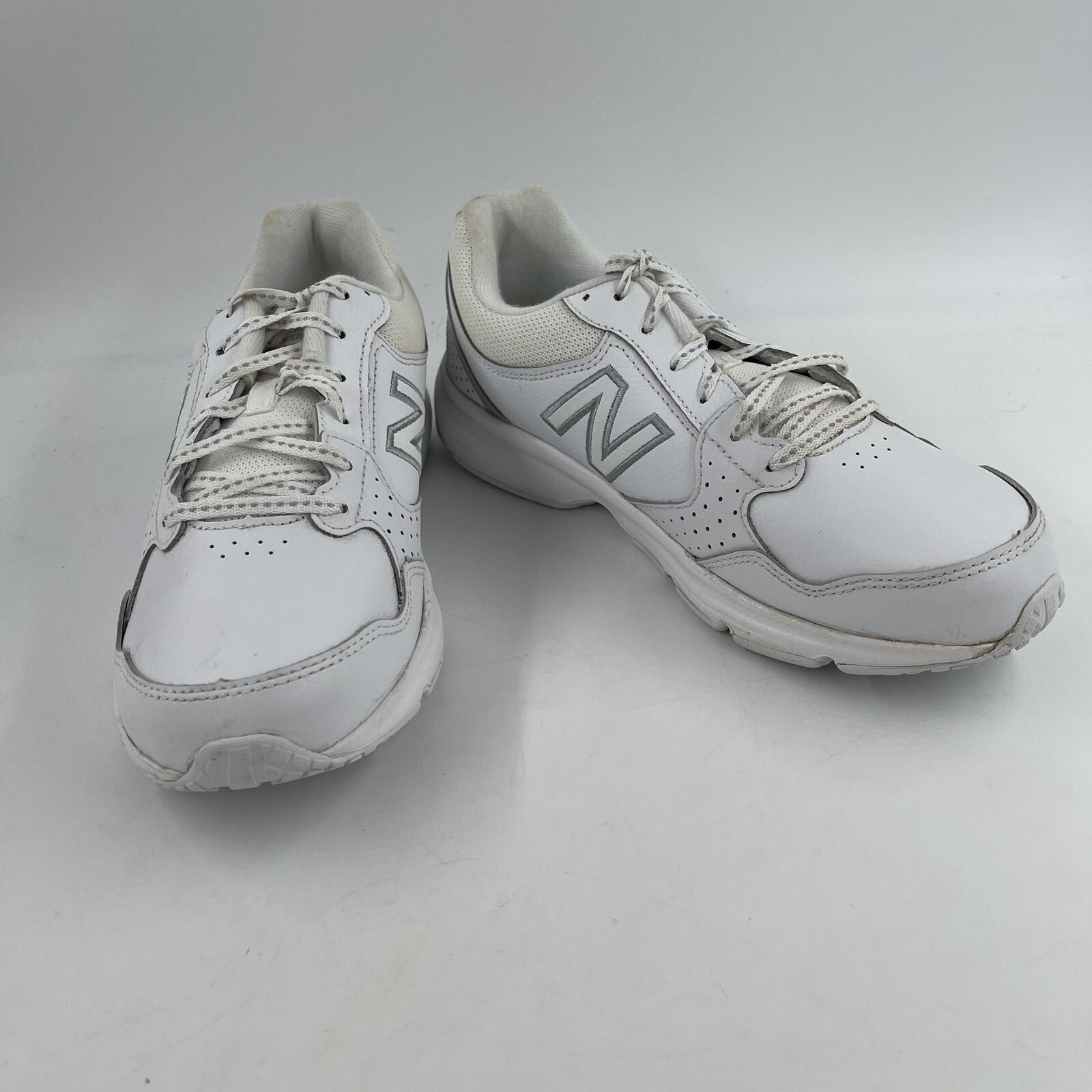 NIB! New Balance Womens 411 V1 WA411LW1 White Walking Shoes Sneakers