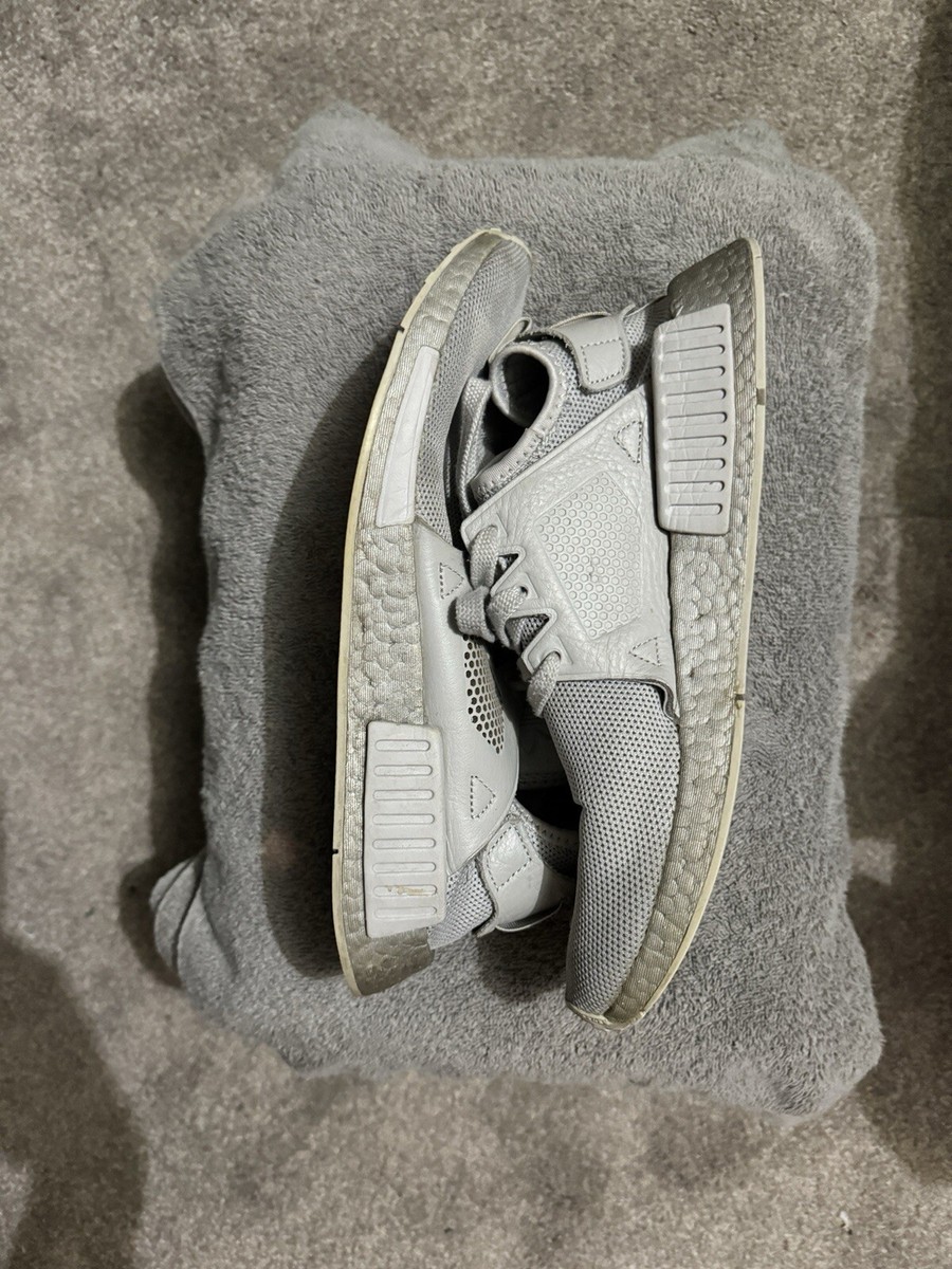 adidas gazelle silver green womens Adidas NMD XR1 Triple White (2017)