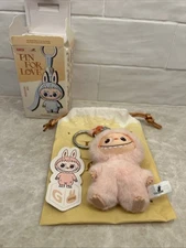 POP MART Labubu V4 The Monsters Pin For Love Alphabet Plush Pendant - Letter G