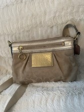 Coach poppy Beige & Gold crossbody