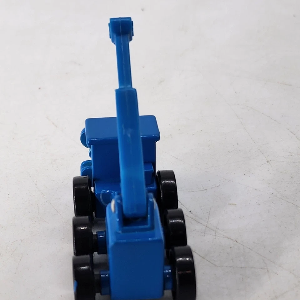 Bob the Builder Lofty Blue Crane Figure Diecast Truck Learning Curve - Image 4 of 4