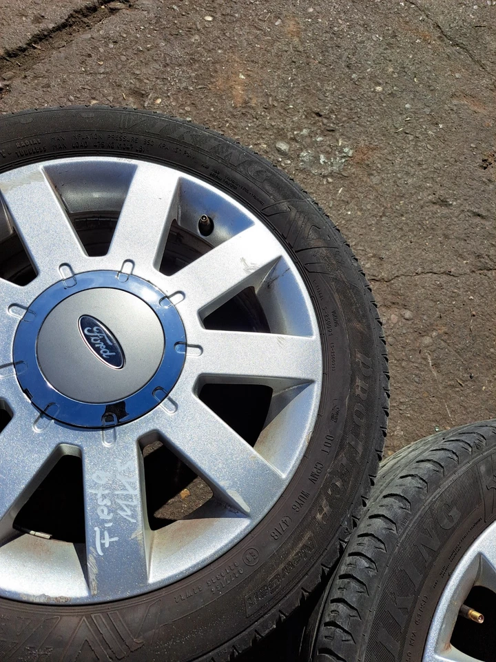 Ford Fiesta MK5 1 Satz Alufelgen mit Viking Reifen 195/50R15 Dot 4718 - Bild 4 von 4