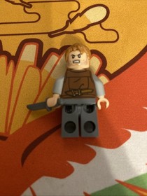 New Genuine LEGO Owen Grady Minifig Jurassic World 71205 75917