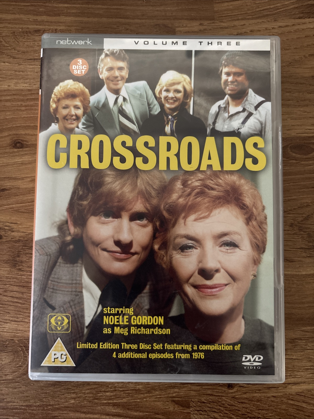 Crossroads - Volume Three - Volume 3 / DVD / Cert PG - Region 2 - 3 Discs In VGC
