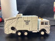 Camión de saneamiento Matchbox Super Kings 1986