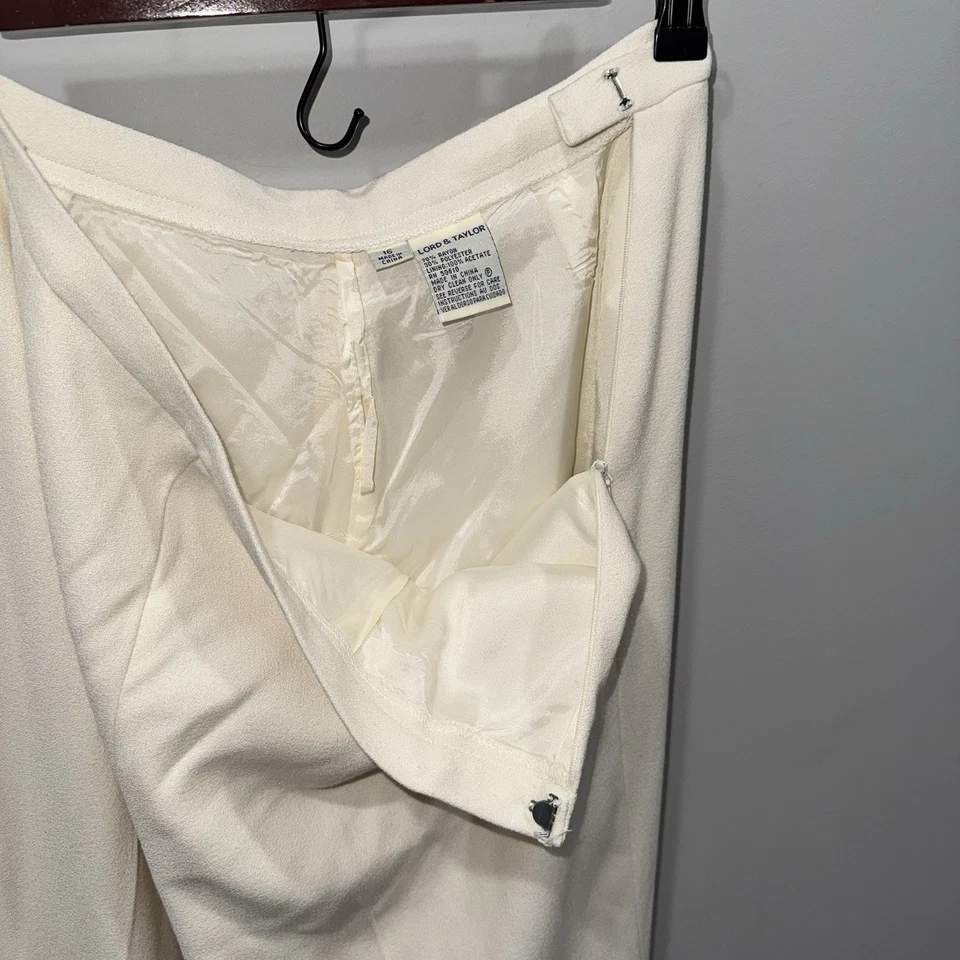 Lord & Taylor Pants Women Ivory Rayon Blend Sz 16 Short or Cropped Lined Luxury - Image 3 of 4