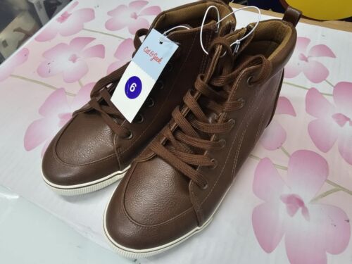 🐻 Boys Cat and Jack Hightop Sneakers Brown Faux Leather Lace Up Side Zip Size 6 - Picture 2 of 3