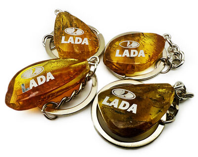 Naturbernstein Schlüsselanhänger Lada Logo silber natur gelb dunkel ''Kama''