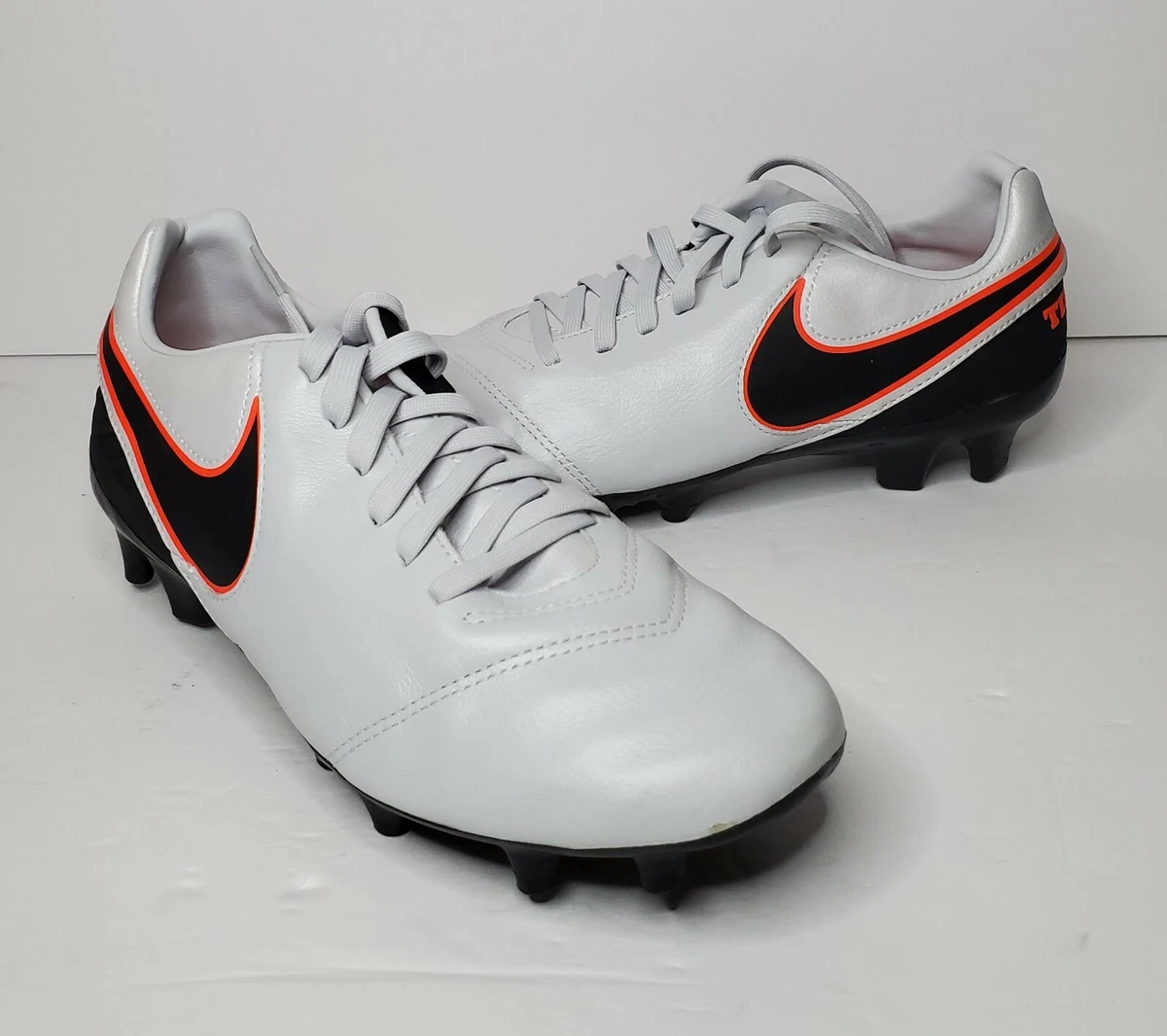 veterano mensaje escribir una carta Nike Tiempo Mystic V FG Men&#039;s Size 7 Soccer Cleats Futbol Platinum  819236-001 | eBay