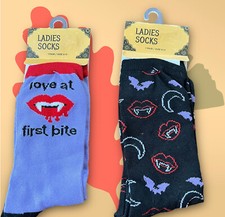 Ladies Halloween Socks Love At First Bite Vampire Teeth Bat Crew 2 pair sz 9-11