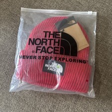 The North Face Classic Beanie One Size Fits All : color RED