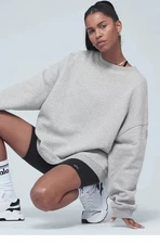 Alo Yoga Renown Heavy Weight Crew Neck Pullover Sweatshirt, Heather Gray, XXS