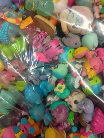 Hatchimals COLLEGGTIBLES Random LOT Bag (10) Assorted Seasons NO DUPLICATES!!