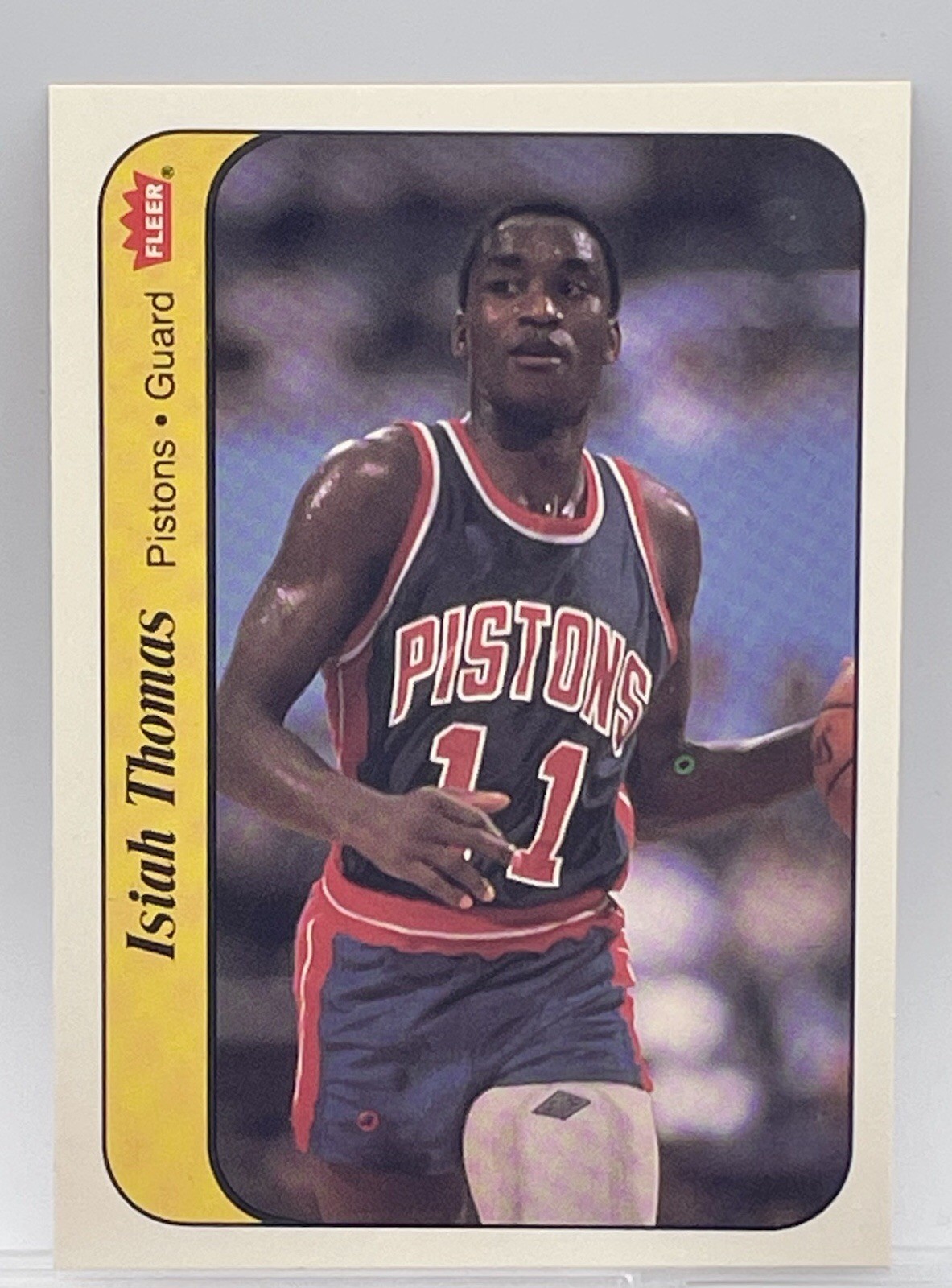 ISIAH THOMAS - 1986 NBA FLEER STICKER - DETROIT PISTONS - #10 - RARE
