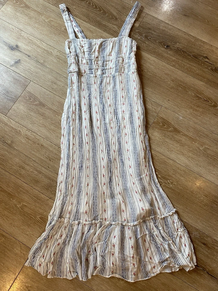 Vestido para mujer Urban Outfitters talla M boho floral capuchado caprichoso romántico maxi Foto 2 de 4