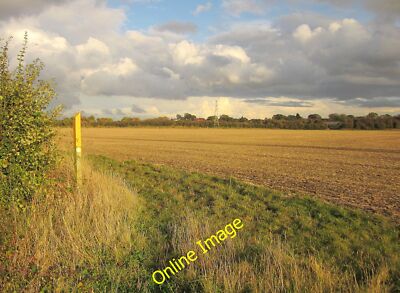 Photo 12x8 County boundary near Plungar See [[[4211902]]]; a couple more s c2014