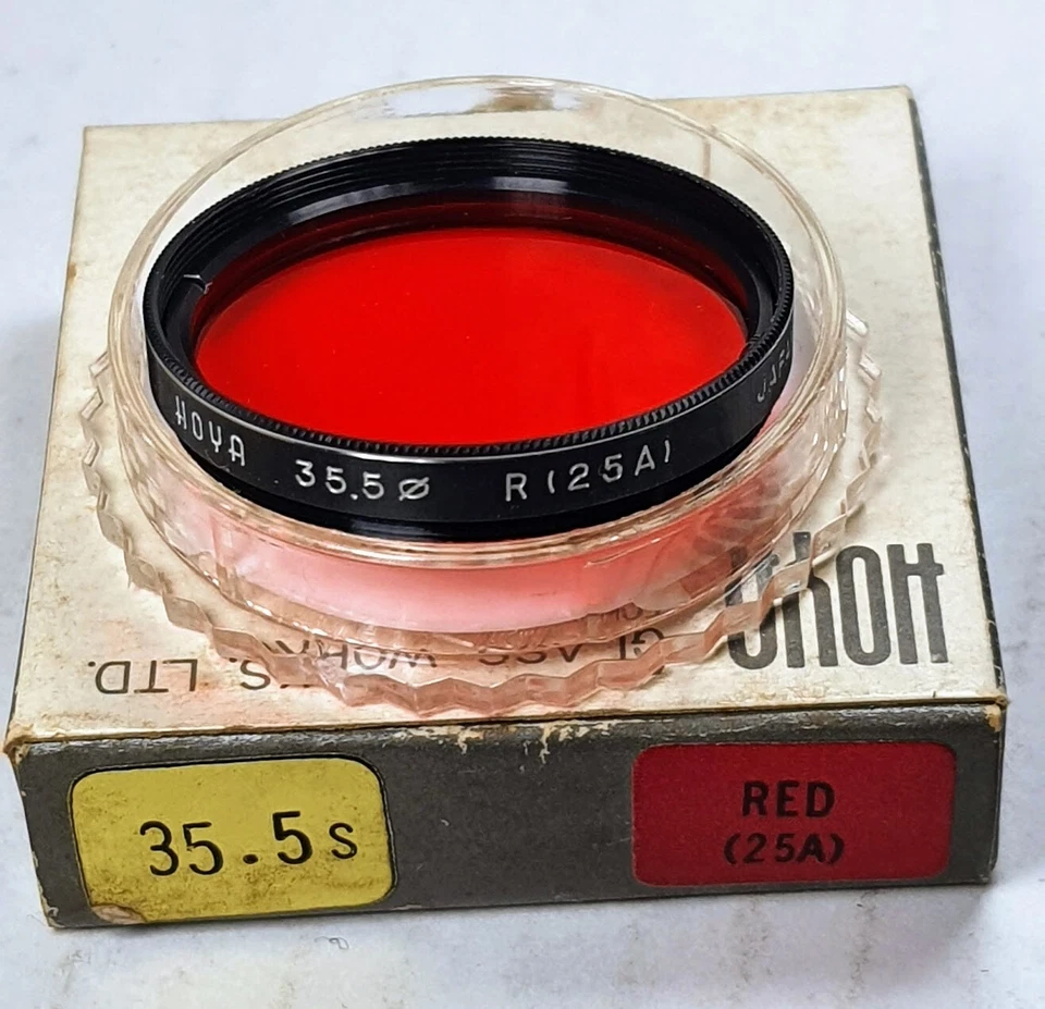 Hoya 35.5mm Red #25A Glass Lens Filter 35.5 mm 25A 25 A Black & White Film 35.5 - Image 2 of 4