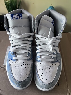 Size 10.5 - Jordan 1 Retro OG High Hyper Royal