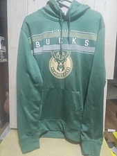 Milwaukee Bucks NBA UNK SIZE L green Hoodie New With Out Tags