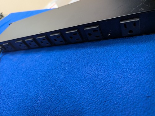 EATON SGXRM19B Rackmount Surge Protector Power Strip 9 Outlet 15 Amp 120V - Picture 5 of 6