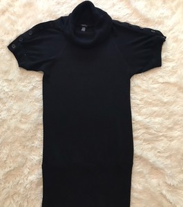 black short sleeve sweater dress